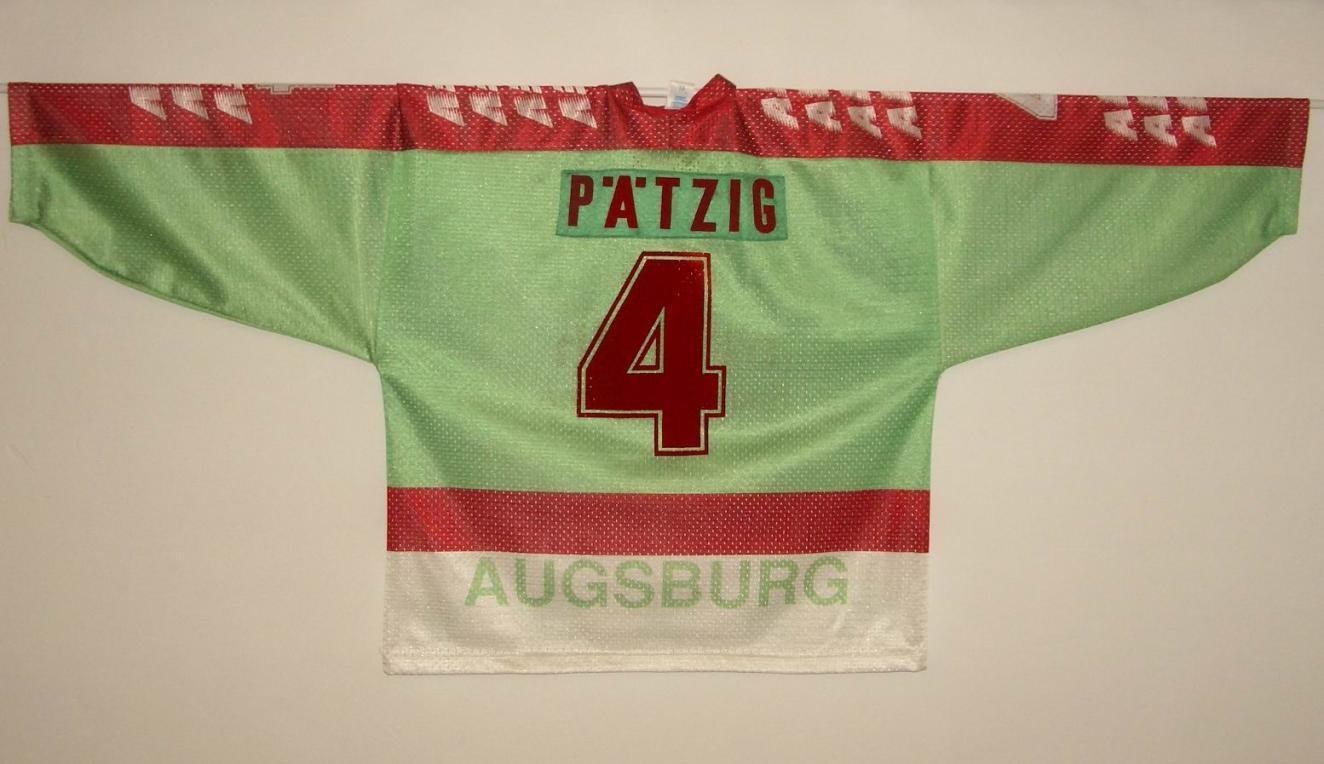 Paetzig Back.jpg